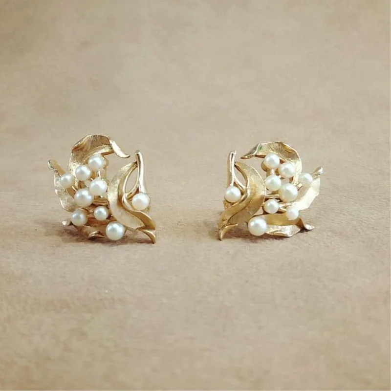 Customizable Necklaces For Special Events -Freshwater Pearl Earrings-Trifari Pearl Leafy Vintage Earrings 003