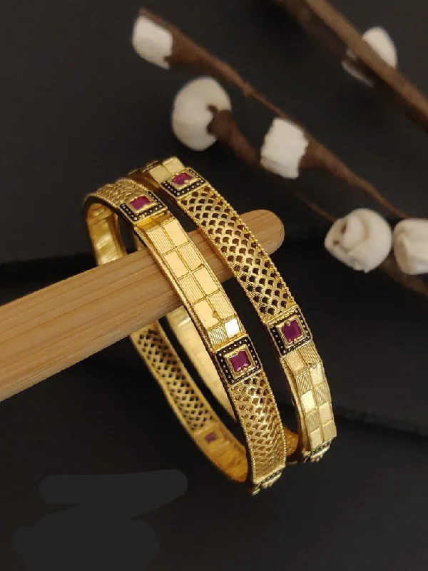 Romantic Heart Bangles For Loving Gifts-Exotica Collection Gold Plated Pota Stone Bangles Set