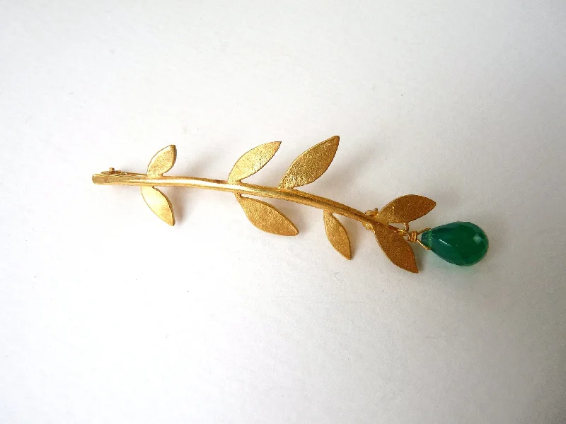 Brooch with Enamel Design-Minty Leaf Brooch With Gemstone