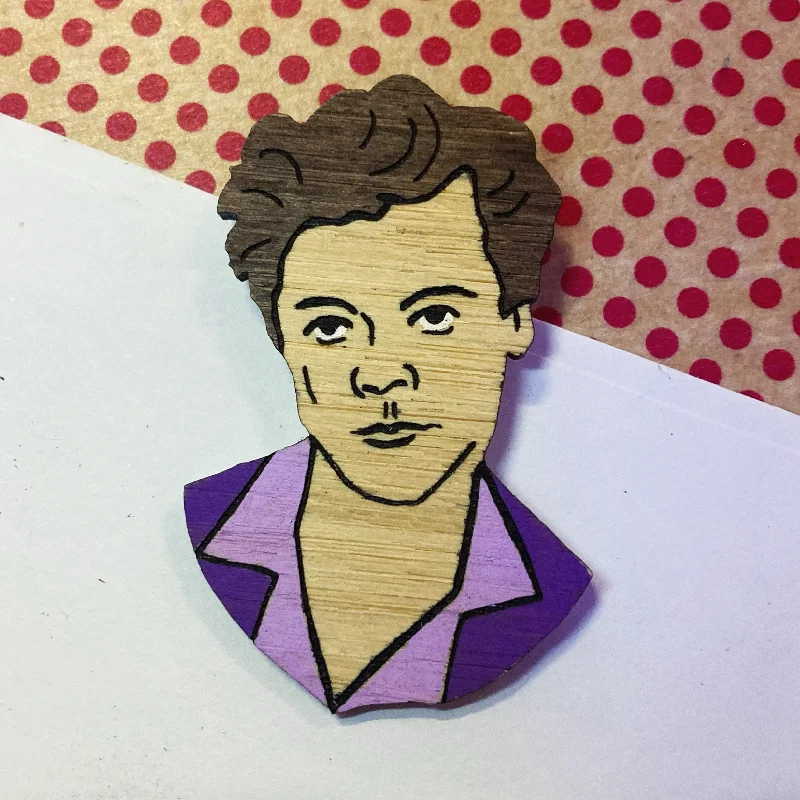 Simple and Elegant Brooch-Brooch: Harry Styles